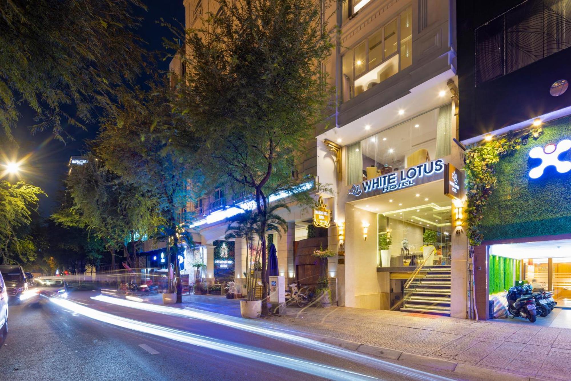 White Lotus Hotel Saigon Хошимин Екстериор снимка